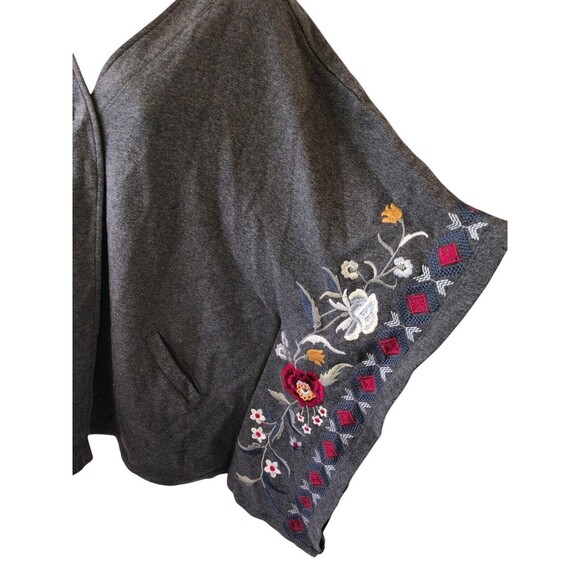 JOHNNY WAS Embroidered Blanket Poncho Cardigan Cotton EUC Size XS - Picture 4 of 12